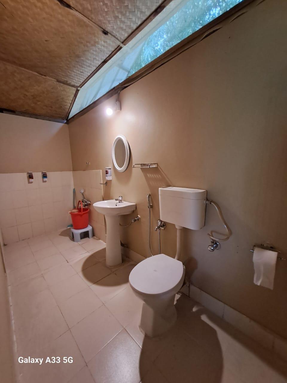 Nature Hunt Eco Camp cottage room